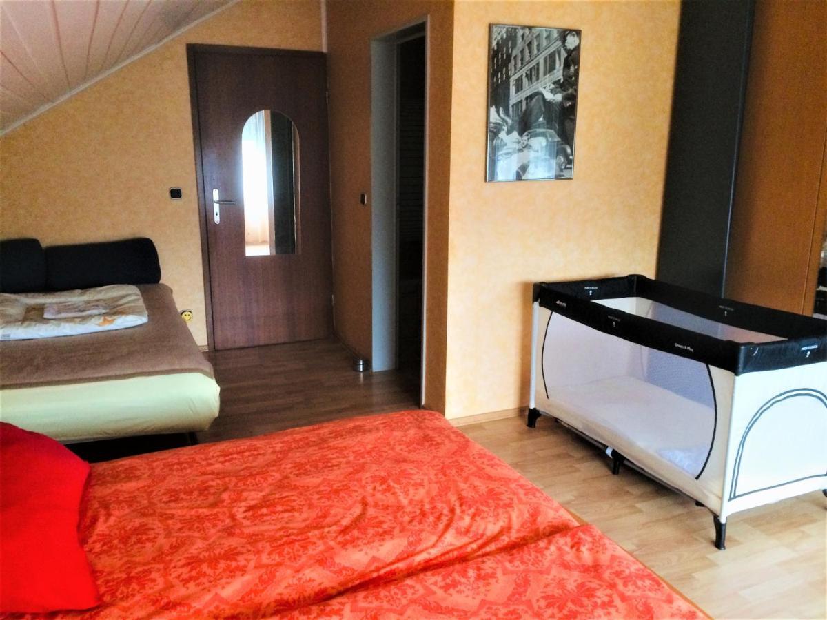 Super Xxl Ferienwohnung 73 Qm, Mit Balkon Cadolzburg Extérieur photo